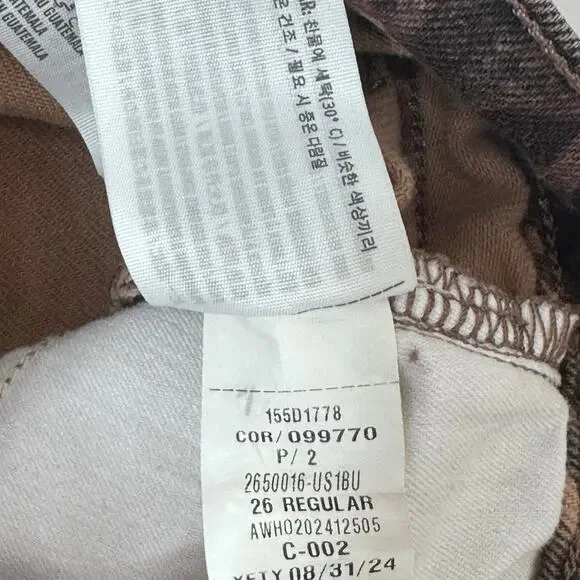 Abercrombie & Fitch The Baggy Low Rise Jeans in Brown Leopard Print - Picture 9 of 10